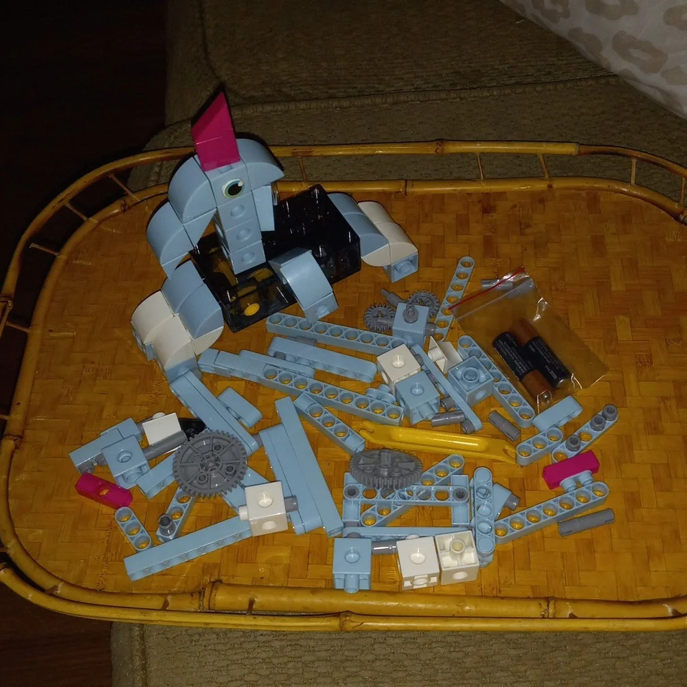 Kids First Robot Safari Building Blocks with Story & Instructions